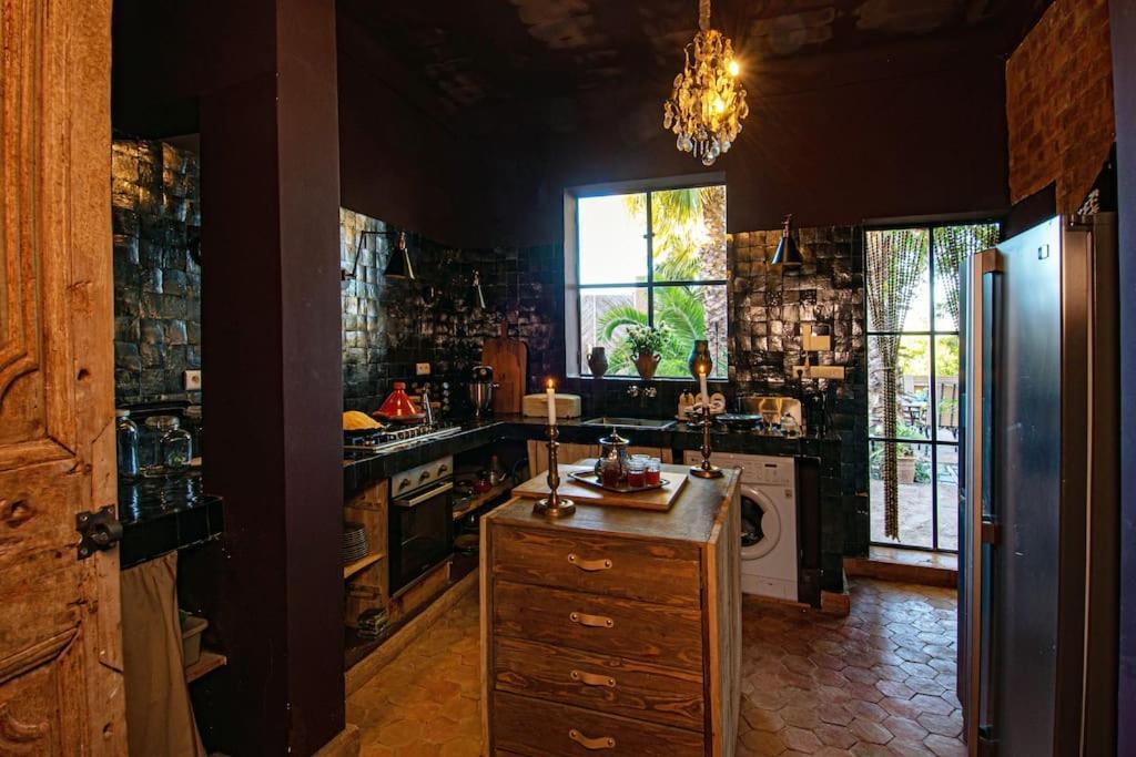 Aux Portes De Marrakech Villa Arts & Deco Avec Piscine Marrakesh Ngoại thất bức ảnh